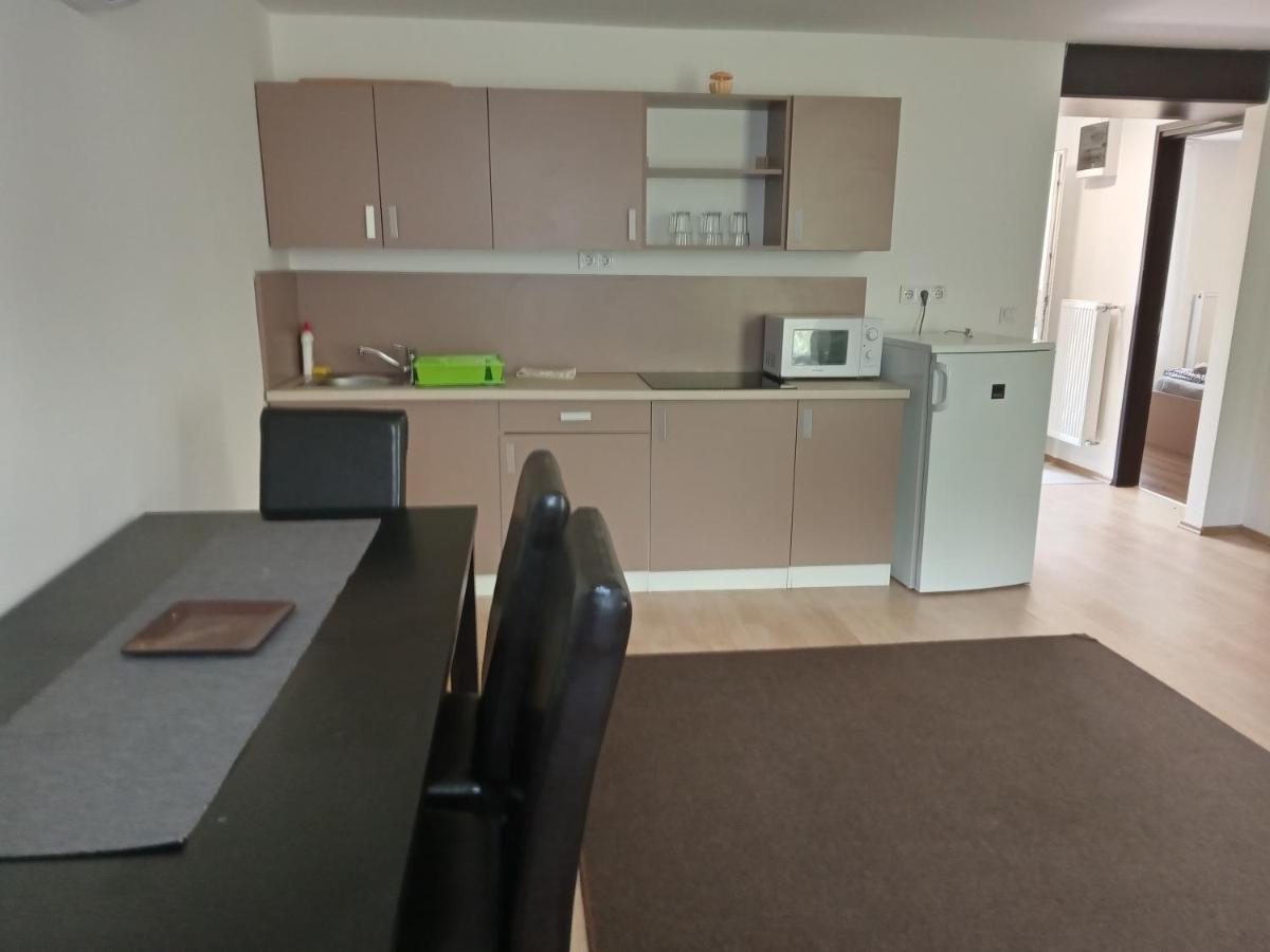 Tiszaliget Apartman Es Szallo Szolnok Exteriér fotografie