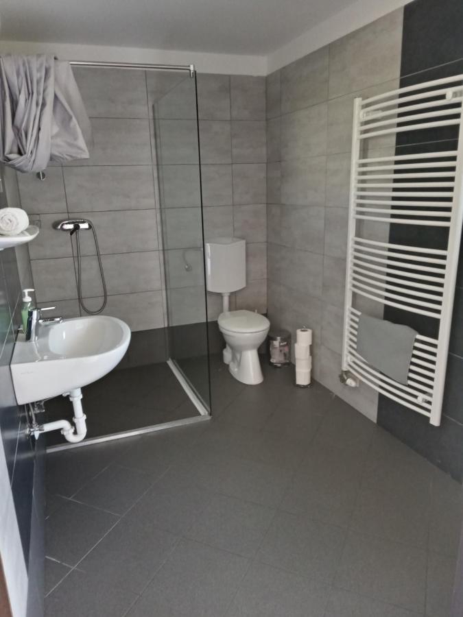 Tiszaliget Apartman Es Szallo Szolnok Exteriér fotografie