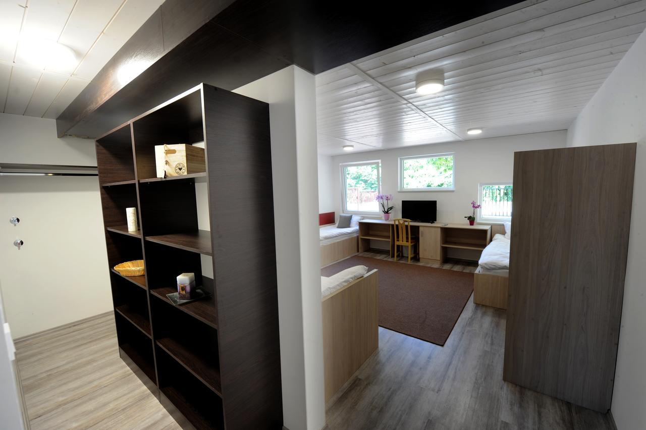 Tiszaliget Apartman Es Szallo Szolnok Exteriér fotografie