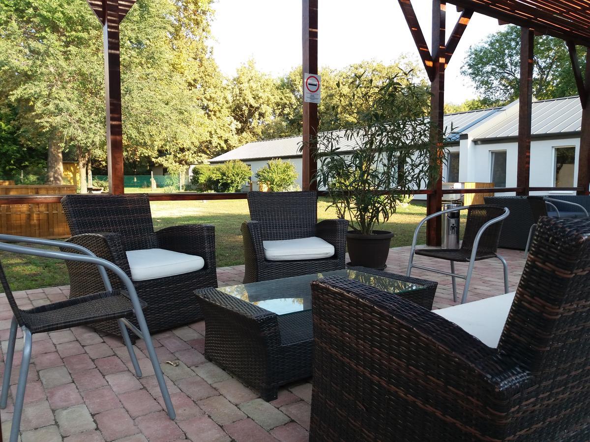 Tiszaliget Apartman Es Szallo Szolnok Exteriér fotografie